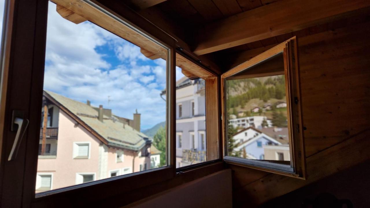Weisses Kreuz - Crusch Alva Bed and Breakfast Samedan Eksteriør billede