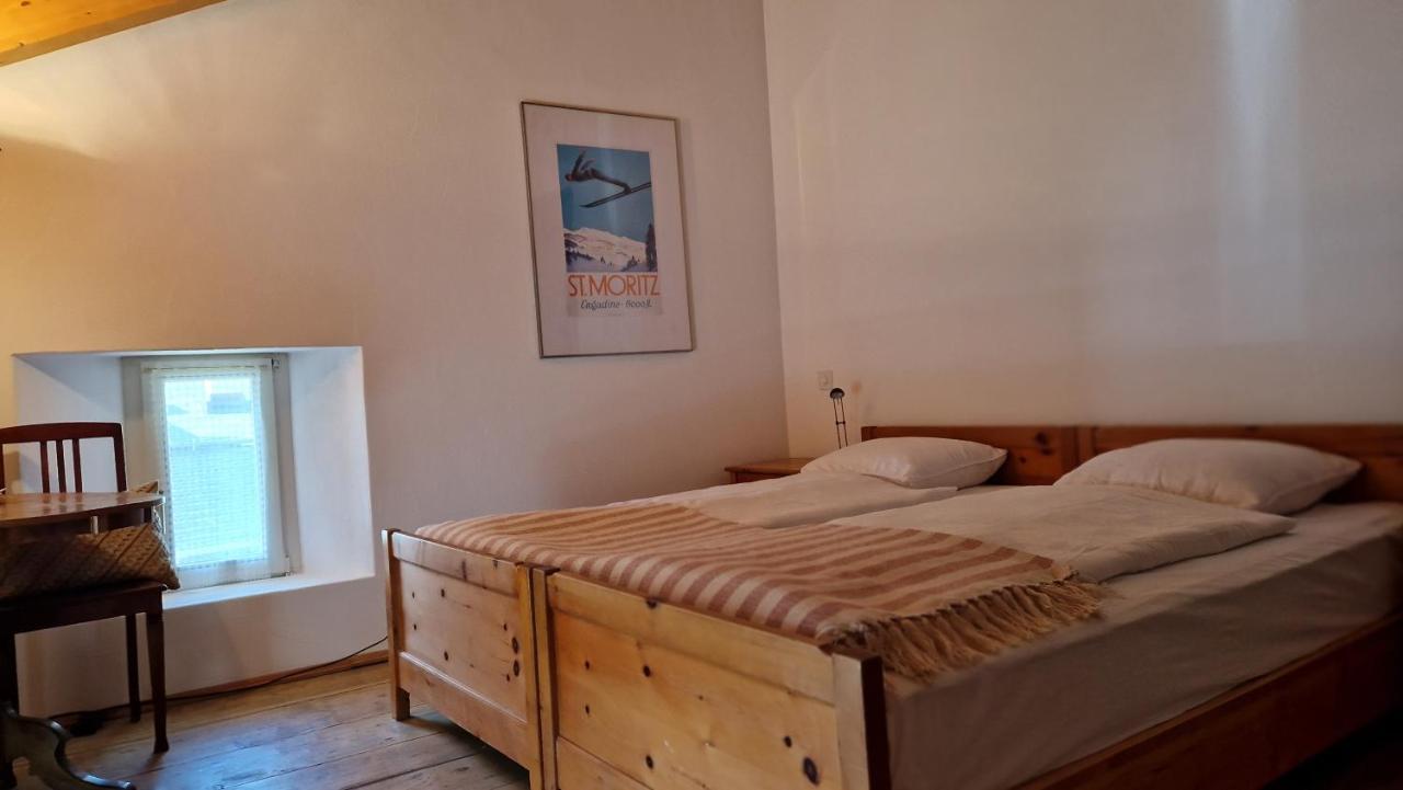 Weisses Kreuz - Crusch Alva Bed and Breakfast Samedan Eksteriør billede