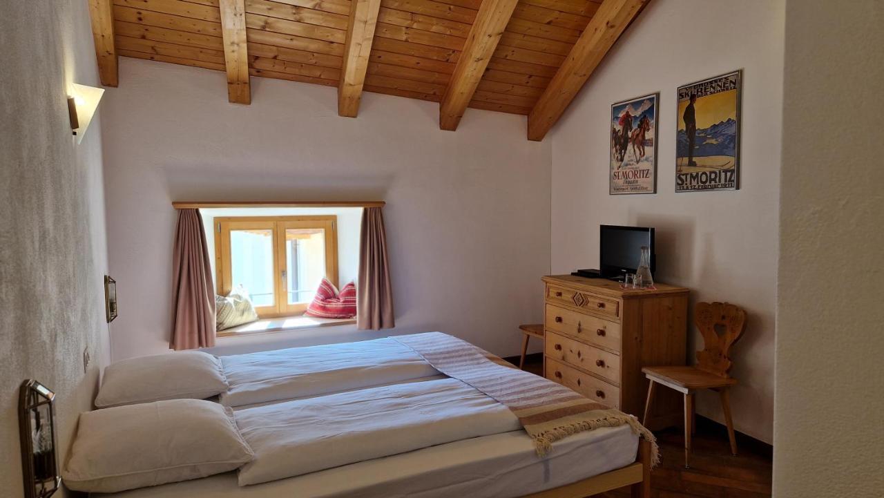 Weisses Kreuz - Crusch Alva Bed and Breakfast Samedan Eksteriør billede