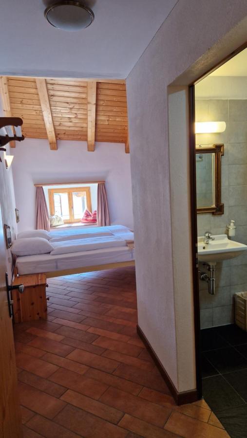 Weisses Kreuz - Crusch Alva Bed and Breakfast Samedan Eksteriør billede