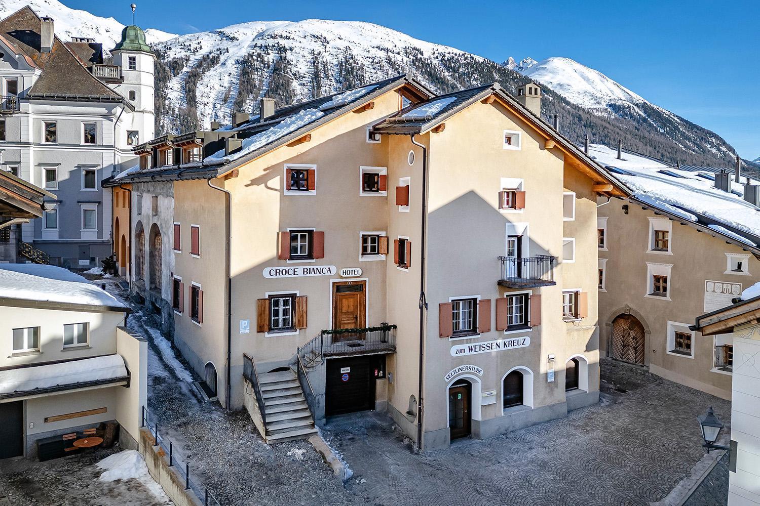 Weisses Kreuz - Crusch Alva Bed and Breakfast Samedan Eksteriør billede